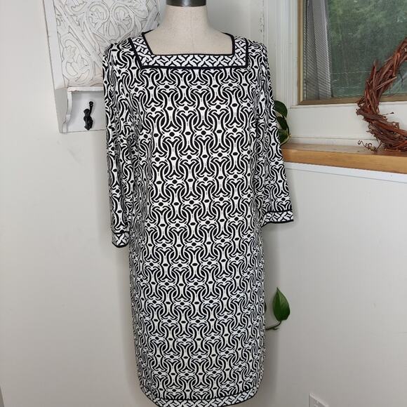 Talbots Petites Black/White Geometric Print Shift Dress Size LP - Picture 2 of 11